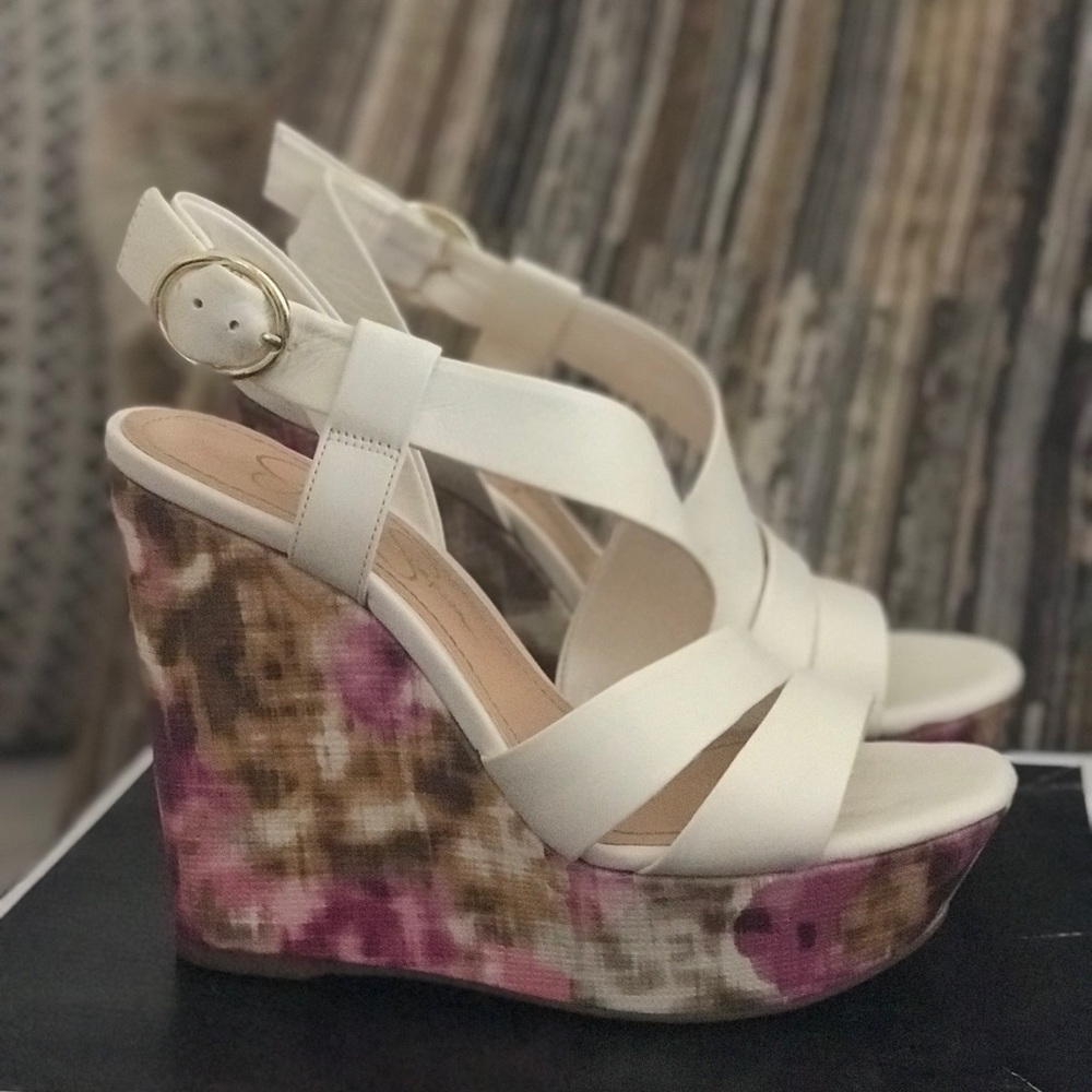 Jessica Simpson white heeled dress shoes